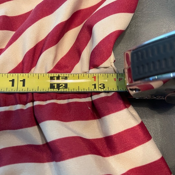 Cute striped dress perfect for summer brand is LOFT size 4 red and white. - Picture 5 of 6